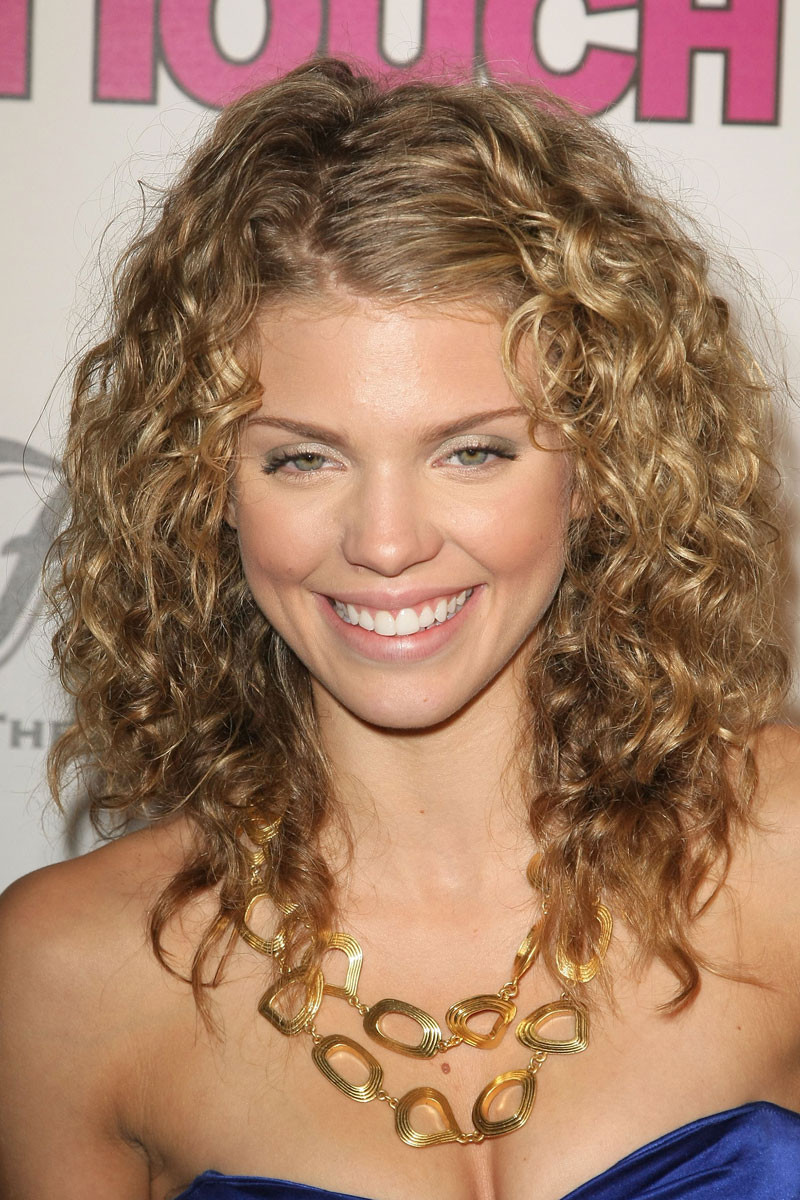 Summer Curly Hairstyles
 60 Curly Hairstyles To Look Youthful Yet Flattering