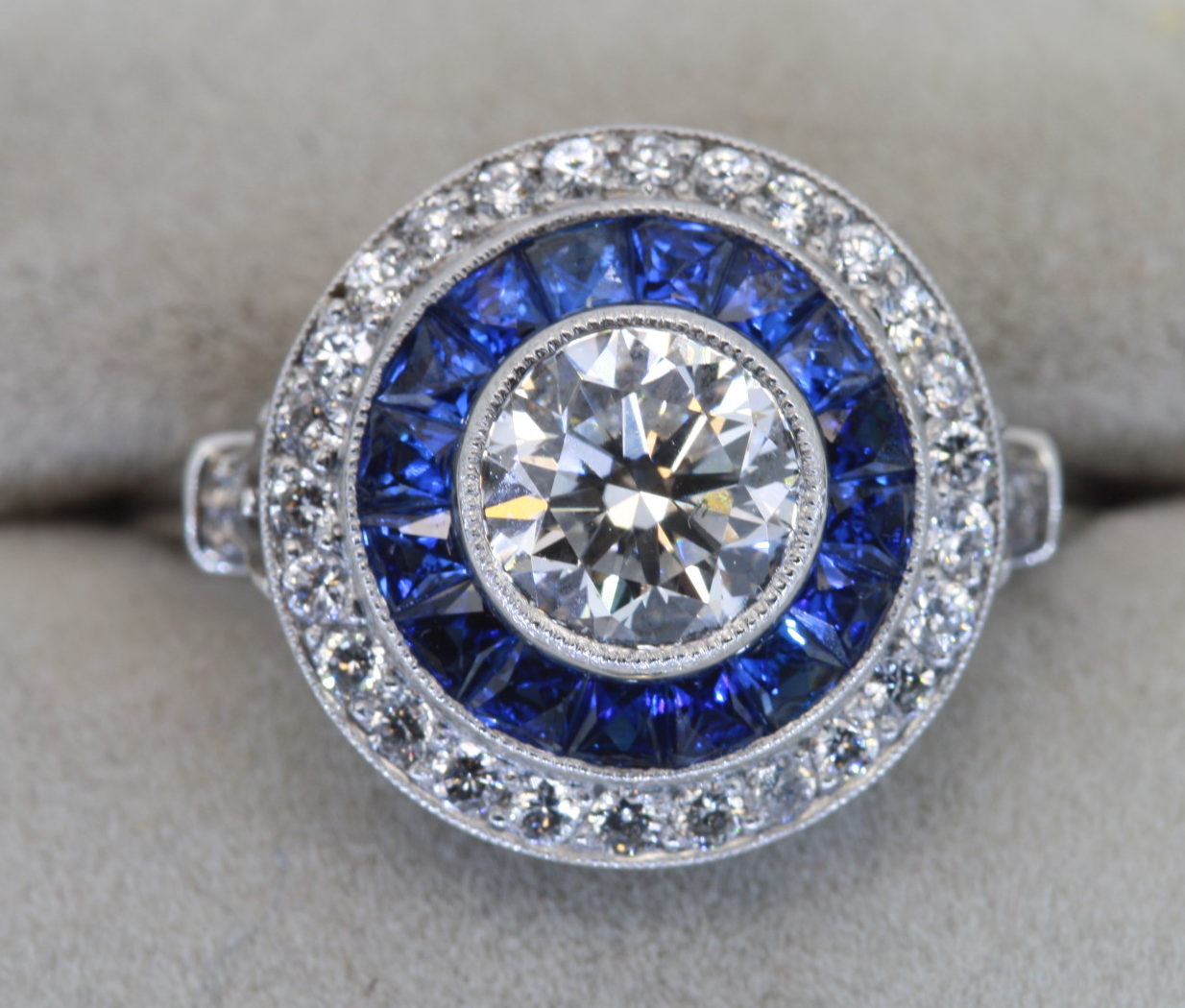 Target Diamond Rings
 Sapphire and Diamond Tar Ring Vintage Diamond Rings