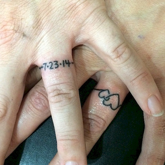 Tattooed Wedding Rings
 15 Couples Who Exchanged Their Wedding Rings For Tattoos