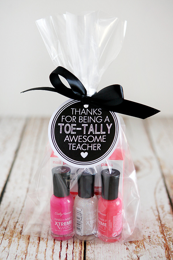 Teacher Valentine Gift Ideas
 Valentine s Day Gifts For Teachers Eighteen25