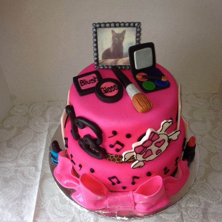 Teen Girl Birthday Cakes
 78 Best images about Teenage Theme on Pinterest