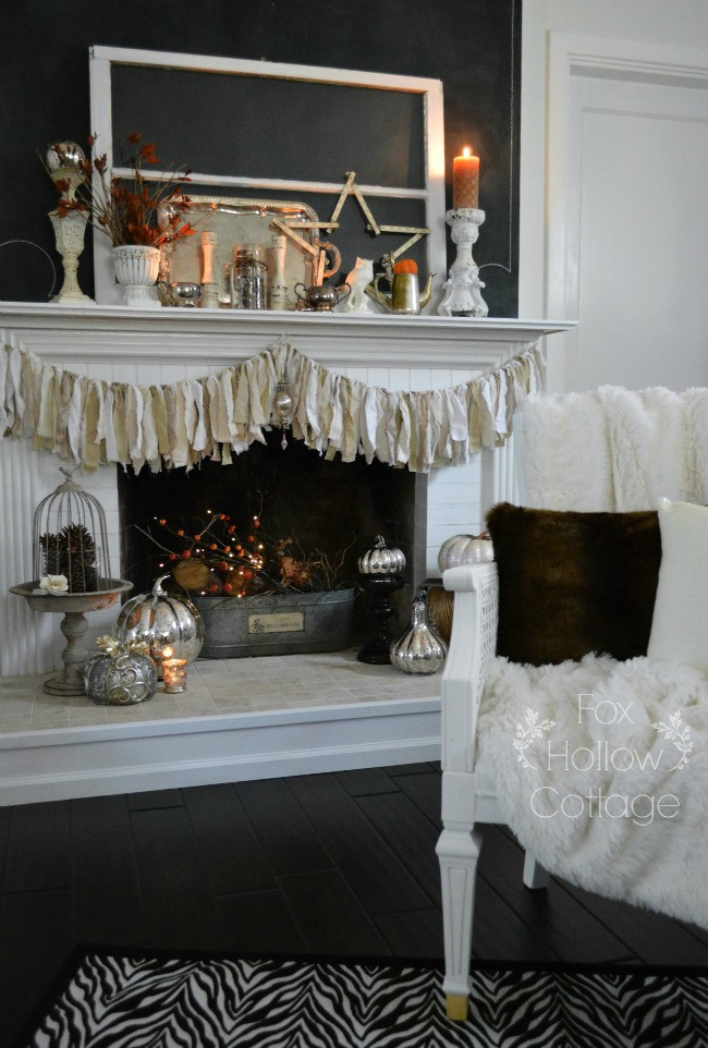 Thanksgiving Fireplace Mantel Decoration
 12 Ways to Decorate a Thanksgiving Mantel You’ll Be