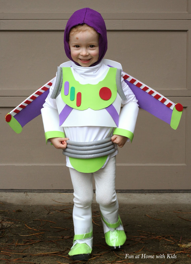Toddler Costume DIY
 22 DIY Toddler Halloween Costumes