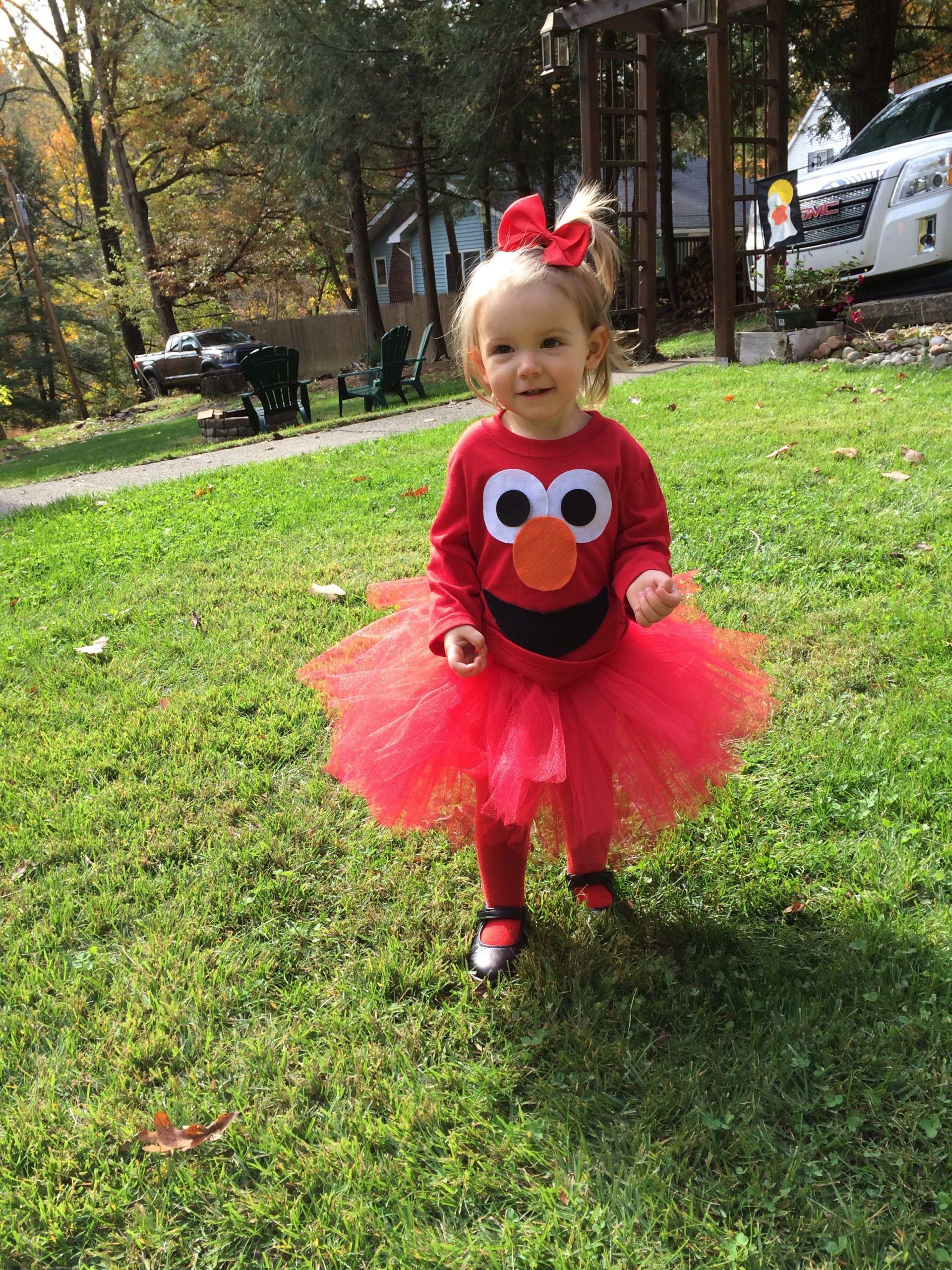 Toddler Costume DIY
 DIY Elmo Halloween costume