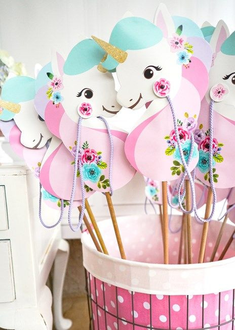 Unicorn Birthday Party Ideas Diy
 DIY Printable Stick Unicorns for a Unicorn Party