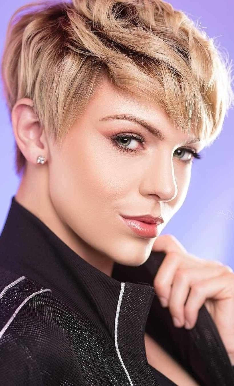 Unique Haircuts For Women
 23 Cool Short Haircuts for Women for Killer Looks Short