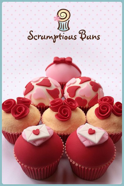 Valentine Cupcakes Pinterest
 Valentines Collection 2012 by "Scrumptious Buns"