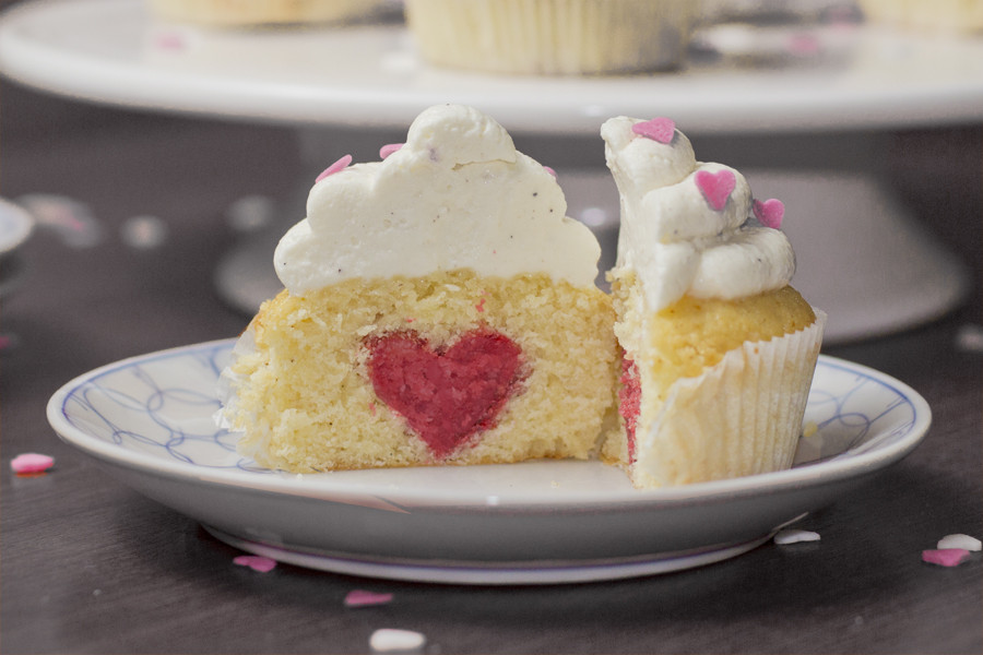Valentine Cupcakes Recipe
 I [heart] cupcakes