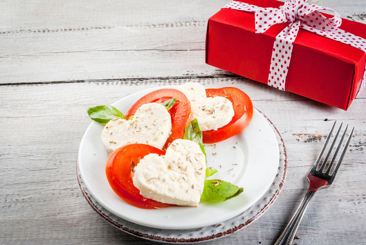 Valentine Day Food Gifts
 Valentine s Day Gifts for Her Surprise with Delicious