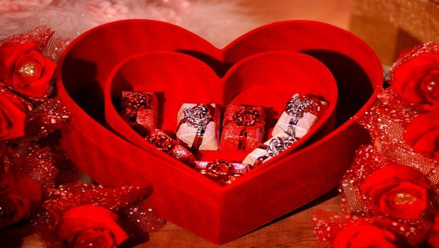 Valentine Day Gift Ideas For Fiance
 Valentine’s day t ideas for boyfriend and girlfriend