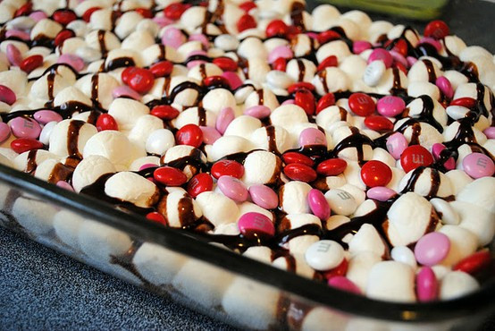 Valentine Desserts For A Crowd
 Pinteresting Valentine s Day Treat Ideas Cupcake Diaries