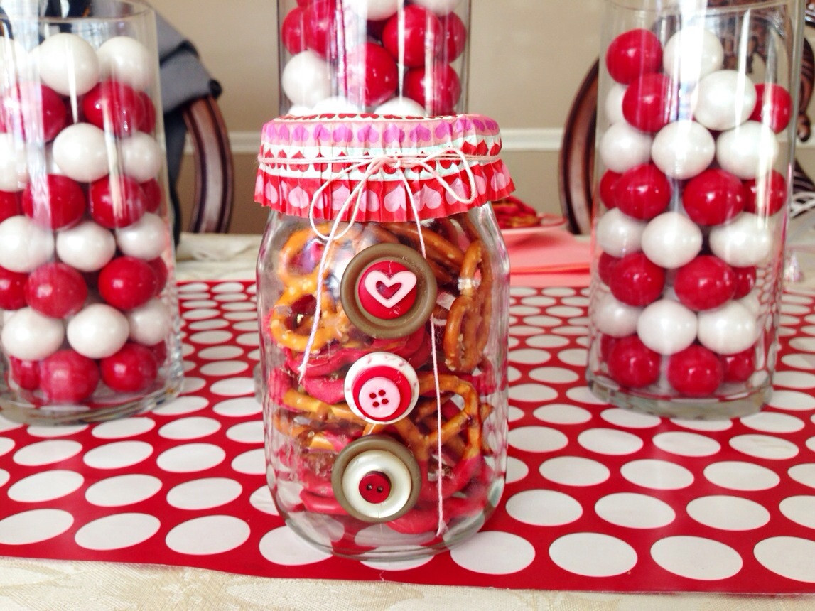 Valentines Cheap Gift Ideas
 Easy Valentine’s Day Mason Jar Gift Ideas Quick DIY and