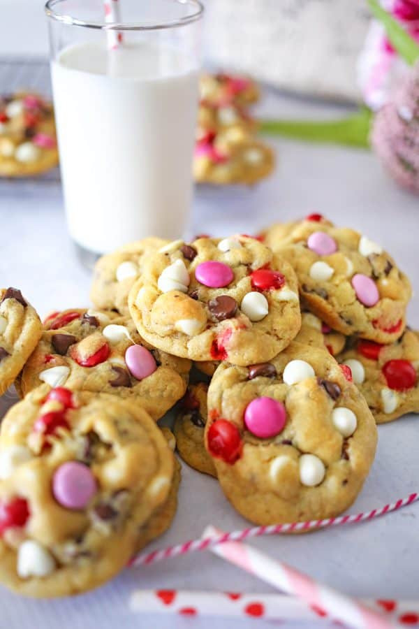 Valentines Chocolate Chip Cookies
 30 Sweet Valentine Cookie Ideas