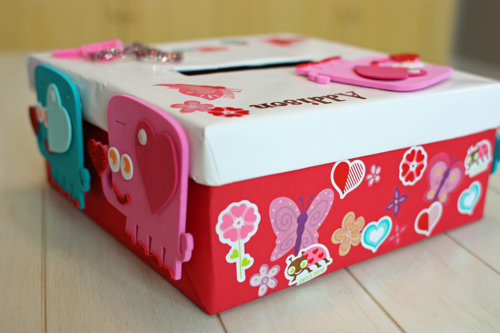 Valentines Day Box Ideas
 17 Adorable DIY Ideas for Valentine Boxes for Girls