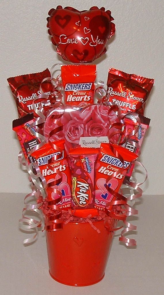 Valentines Day Candy Gift Ideas
 15 DIY Romantic Gifts Basket For Valentine s Day Feed