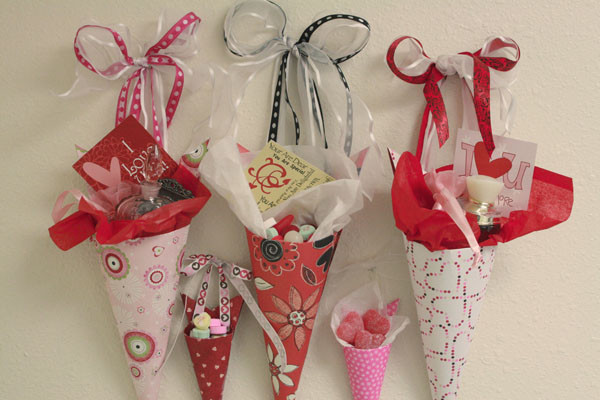 Valentines Gift Craft Ideas
 Paper Crafts For Valentine Gifts