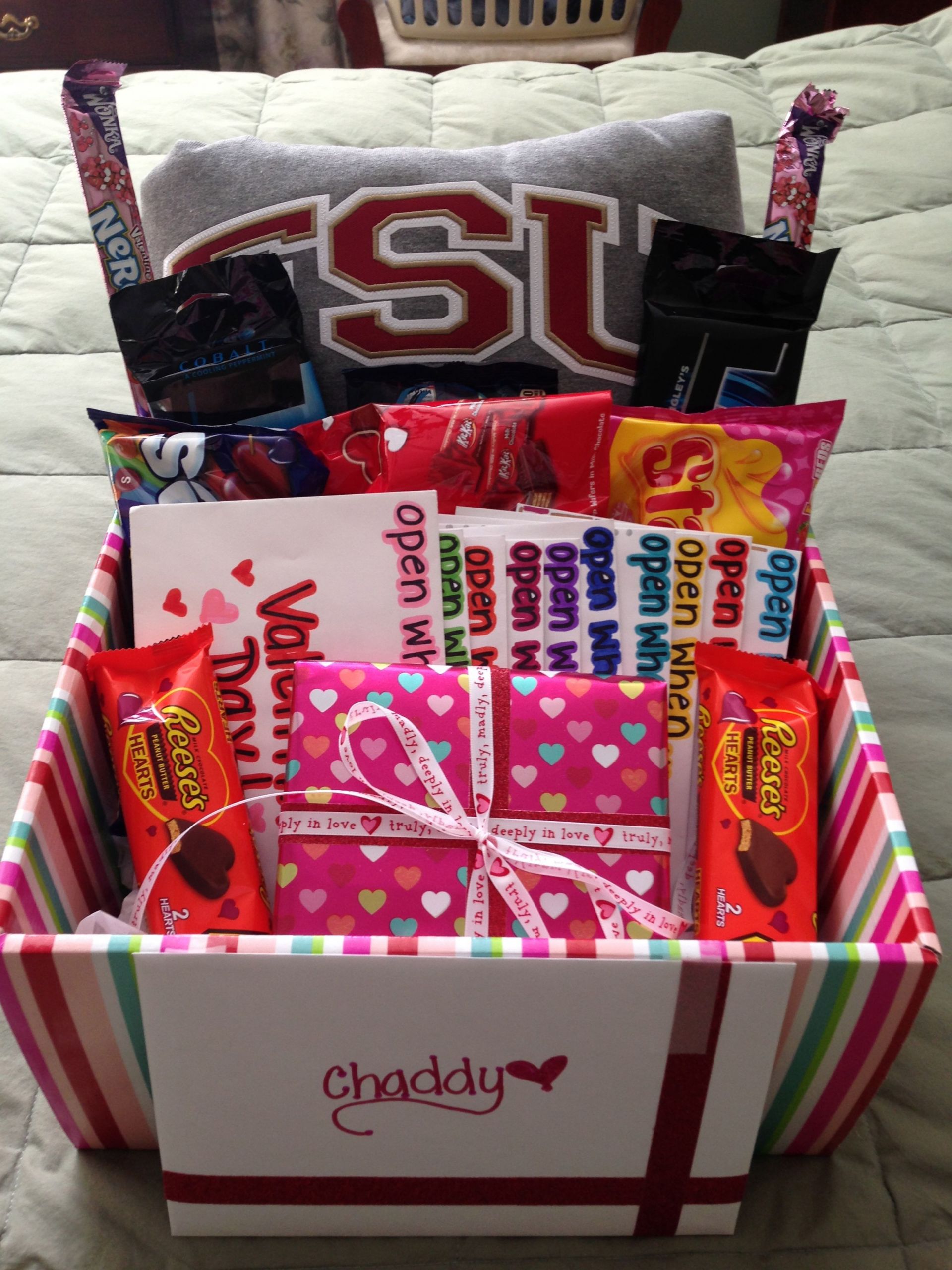 Valentines Gift Ideas For Boyfriends
 valentines day t for him valentines day t basket