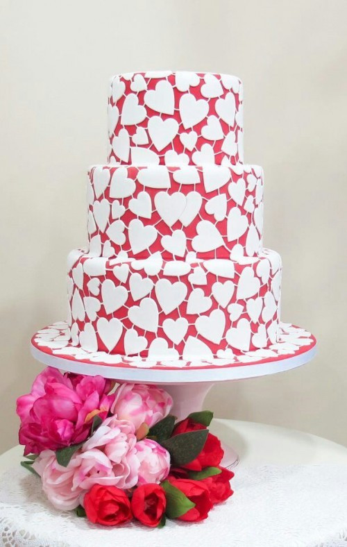 Valentines Wedding Cakes
 30 Adorable Valentine’s Day Wedding Cakes Weddingomania
