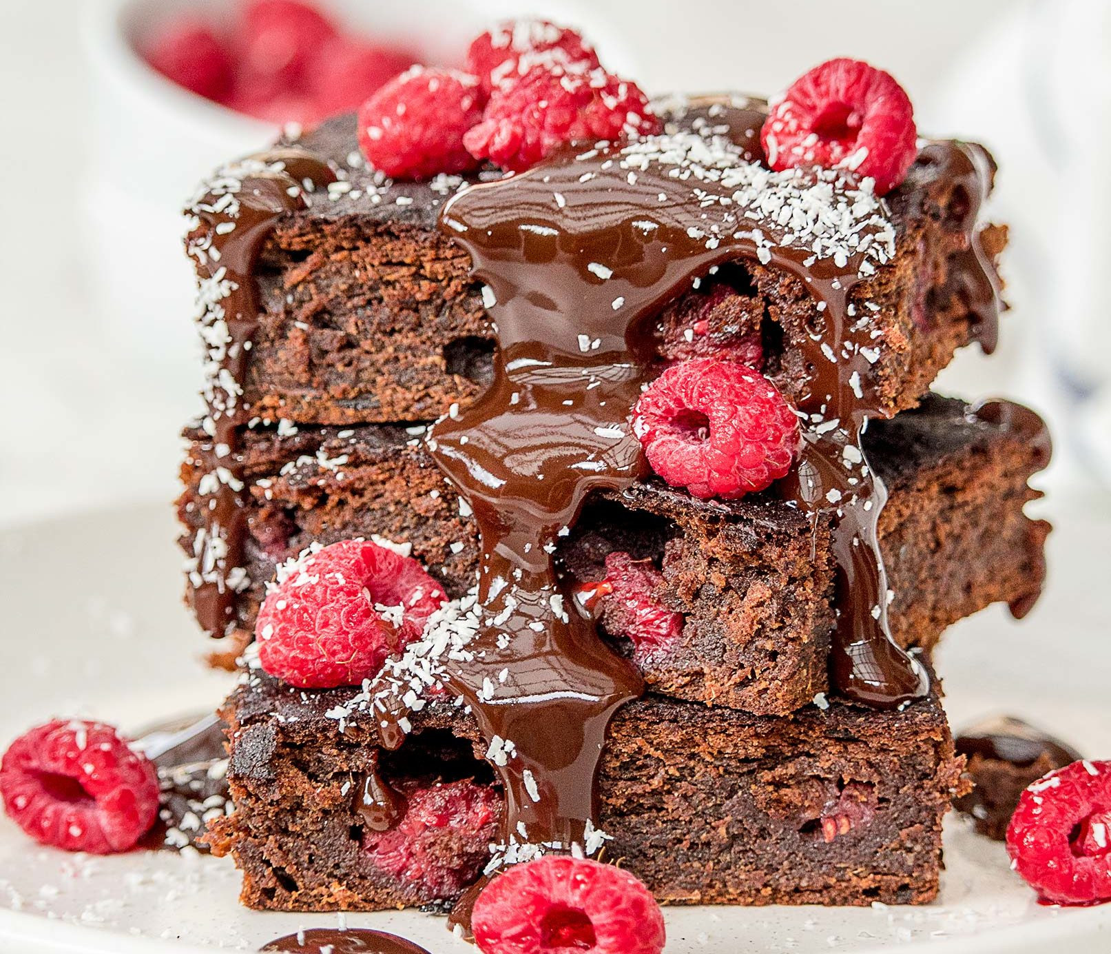 Vegan Date Brownies
 Easy Vegan Date and Raspberry Brownies – CookVe arian