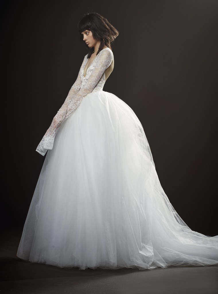 Vera Wang Wedding Dresses
 Vera Wang Bridal & Wedding Dress Collection Spring 2018