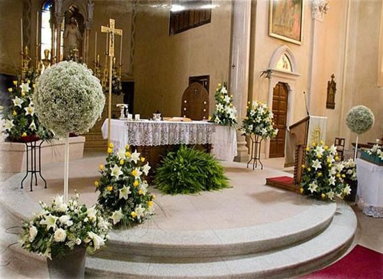Wedding Altar Decorations
 Church Decorating Ideas