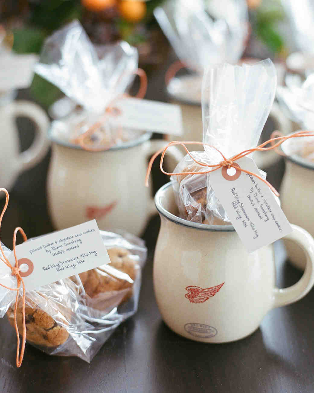 Wedding Favors Gift Ideas
 24 Unique Winter Wedding Favor Ideas