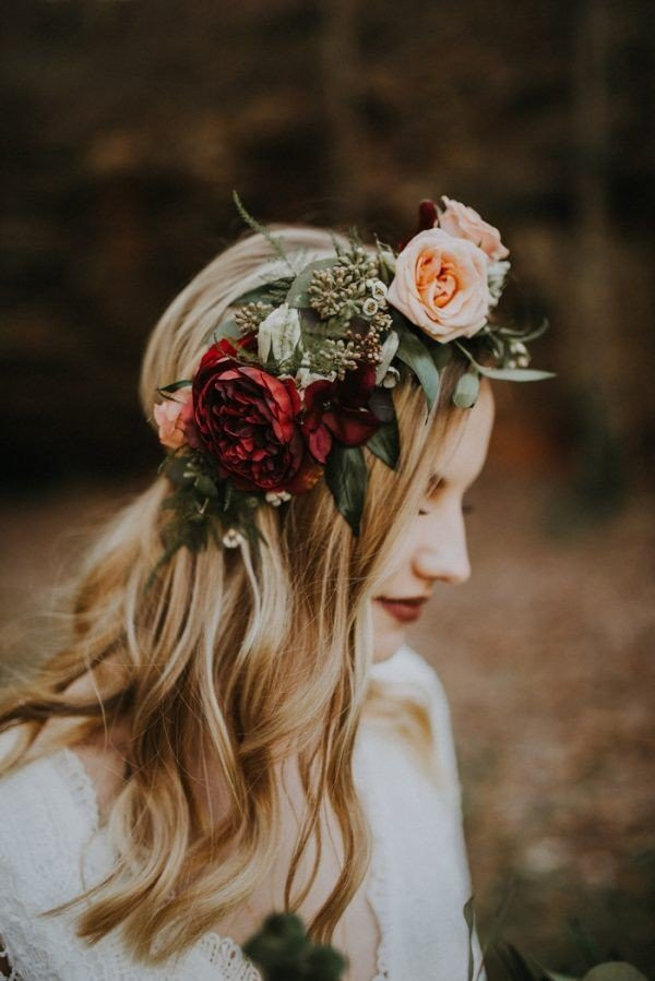 Wedding Hairstyles With Flower Crown
 18 Gorgeous Wedding Hairstyles with Flower Crown Page 2