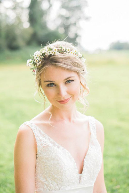 Wedding Hairstyles With Flower Crown
 25 Classically Gorgeous Wedding Makeup Looks