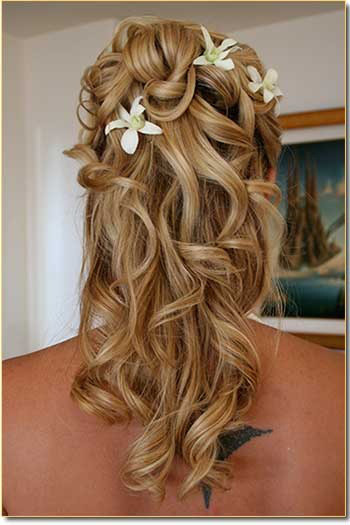 Wedding Hairstyles With Flowers
 Inspiration Tuesdays Top 10 Wedding Hairstyles with