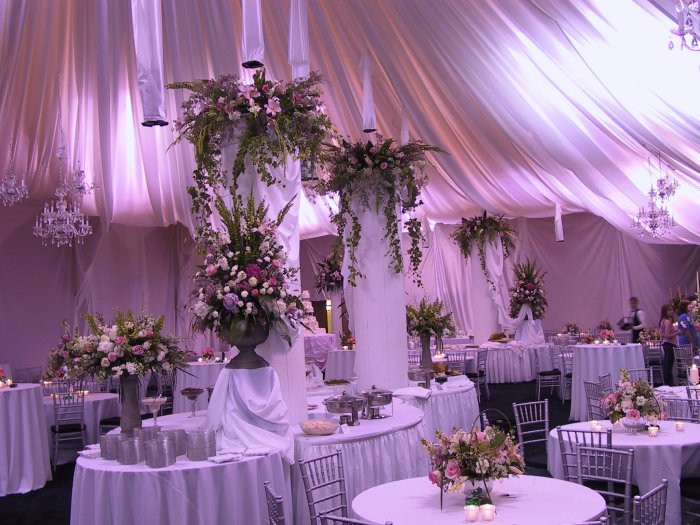 Wedding Reception Decoration
 Life For Rent Wedding reception centerpiece ideas