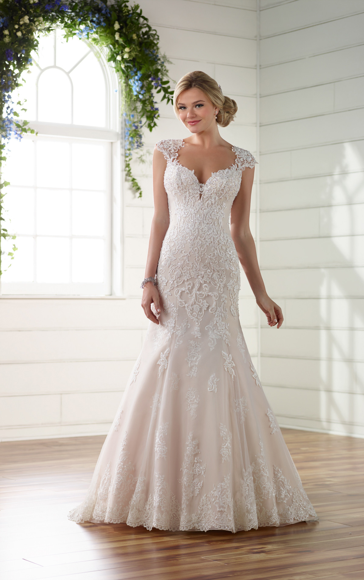 Where To Buy Wedding Dresses
 Plus Size Lace Wedding Dress with Illusion Diamond Back