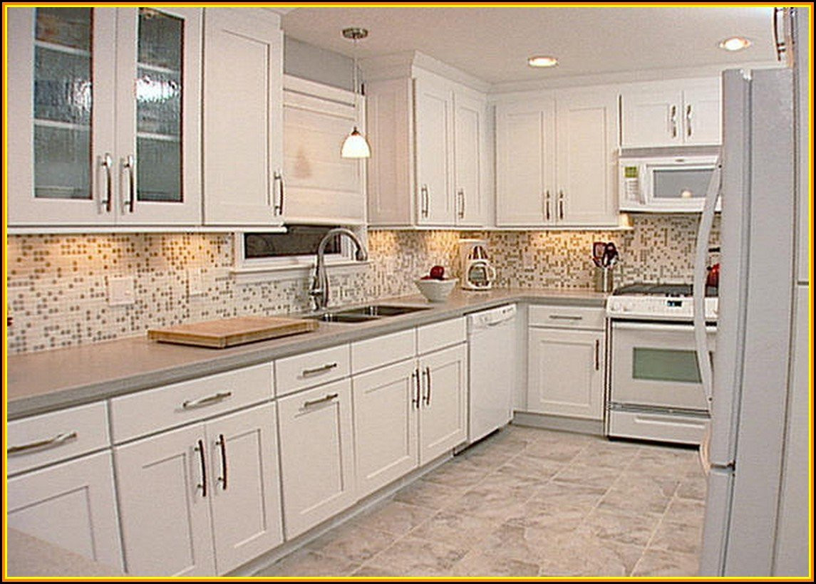 White Kitchen Cabinet Backsplash Ideas
 White Kitchen Cabinets Decor Backsplash My Kitchen Best