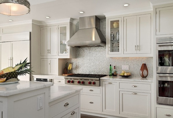 White Kitchen Cabinet Backsplash Ideas
 Beautiful and Refreshing Kitchen Backsplash for White