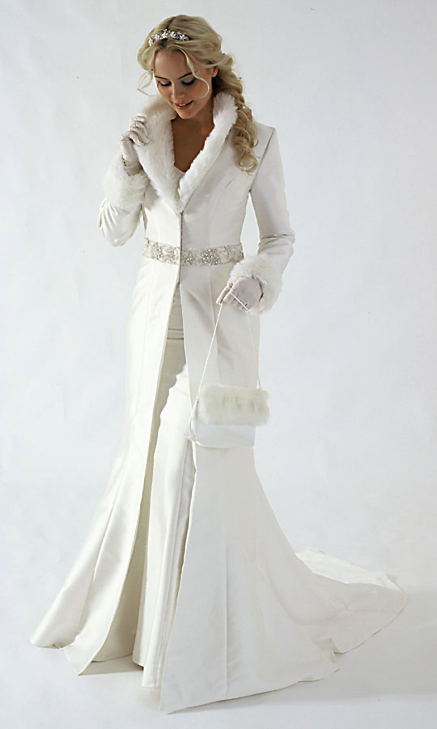 Winter Wedding Dresses
 Winter Wedding Dress Trends for 2010