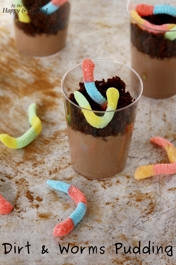 Worms In Dirt Dessert
 Dirt & Worms Pudding – Kids’ Delight