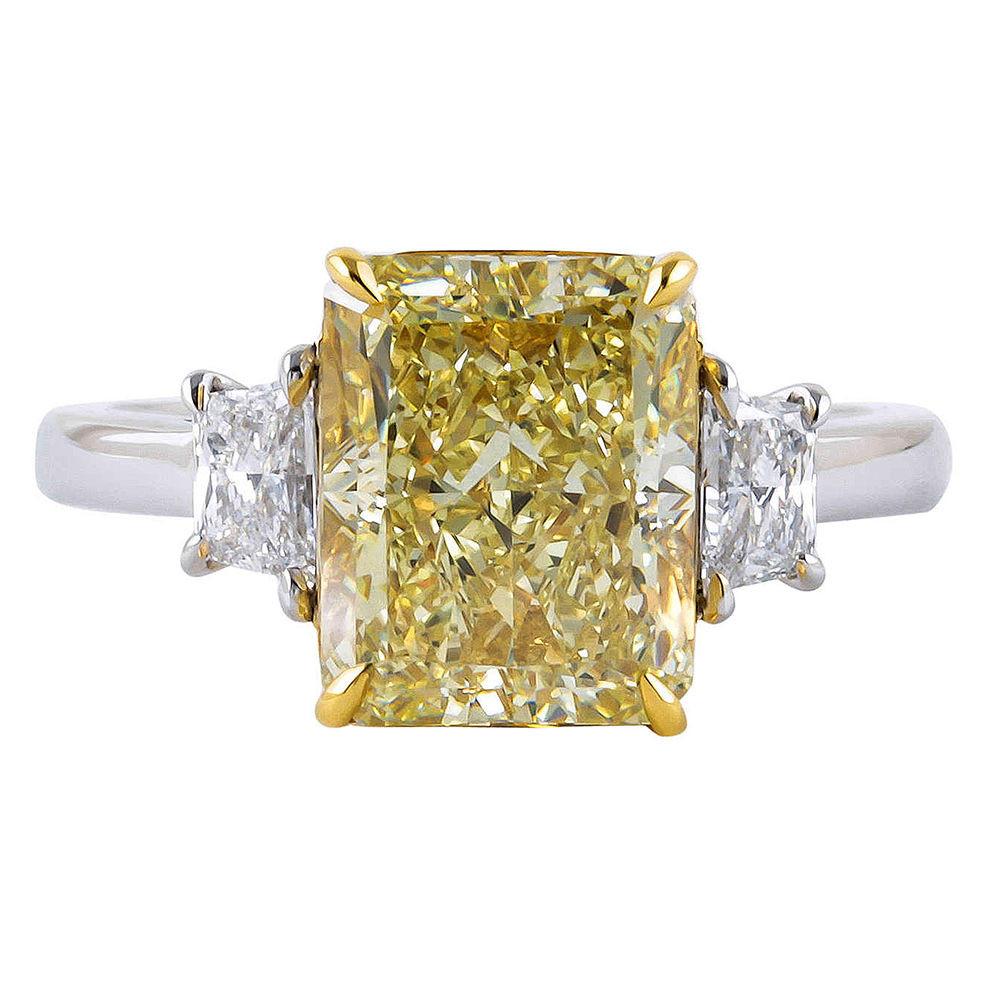 Yellow Diamond Rings
 8 00 Carat GIA Fancy Yellow VS2 Radiant Cut Diamond 3