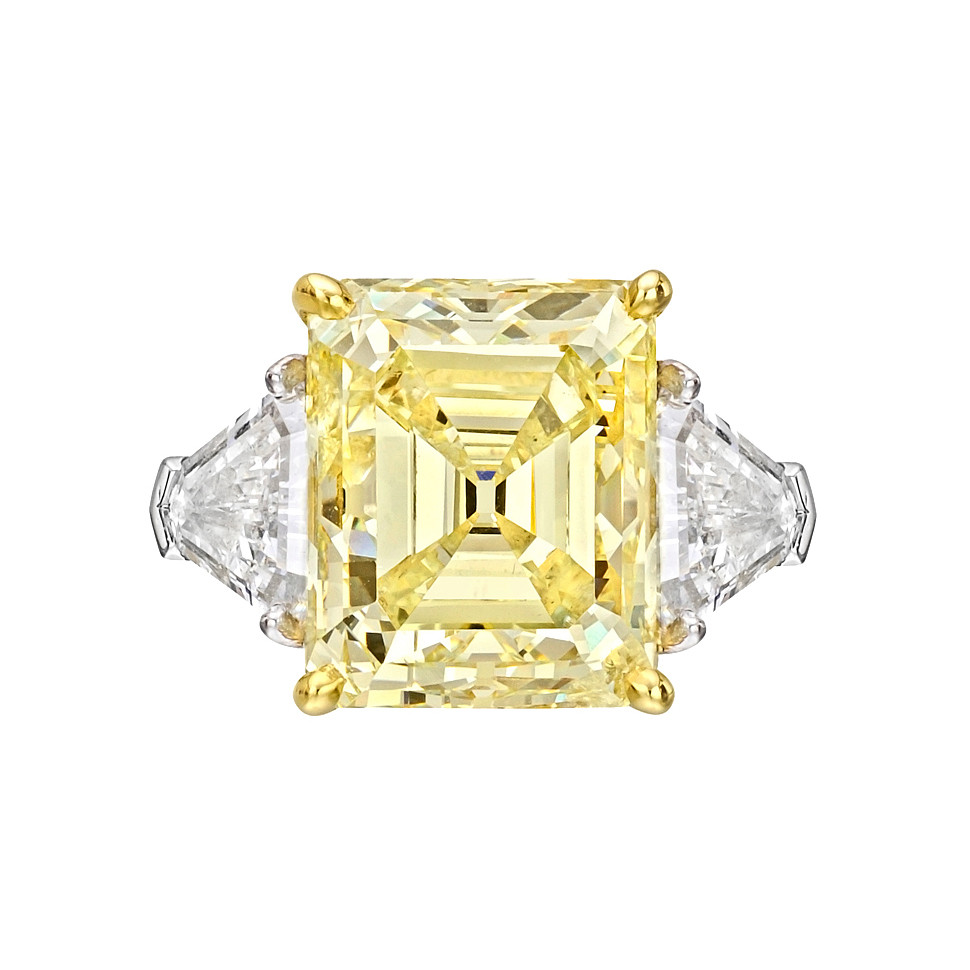 Yellow Diamond Rings
 Betteridge 8 21 Carat Fancy Yellow Diamond Ring