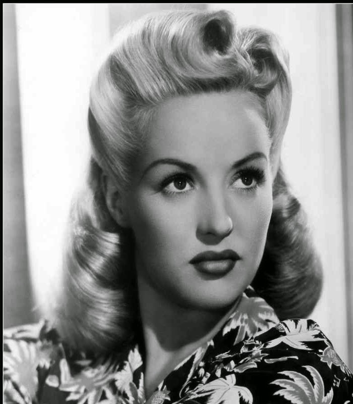 1940S Hairstyles For Long Hair
 HAIRCUTS FOR LONG FACES 1940 s Hairstyles