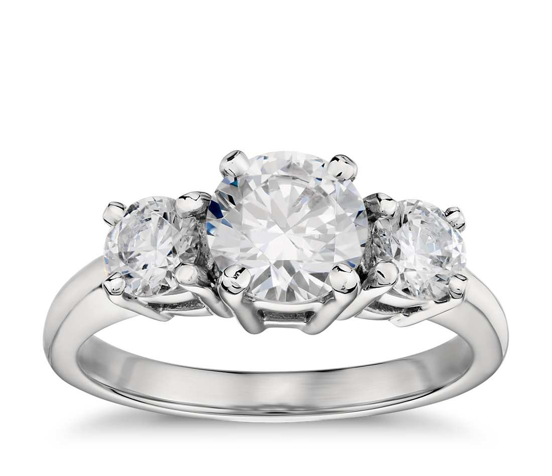 3 Diamond Engagement Ring
 Classic Three Stone Diamond Engagement Ring in Platinum