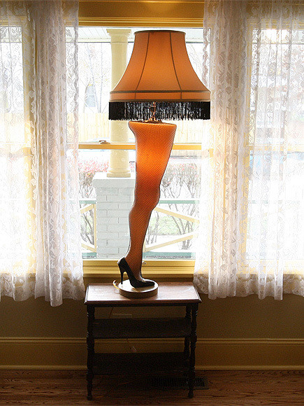 A Christmas Story Lamp
 A Christmas Story Leg Lamp Stolen From Store