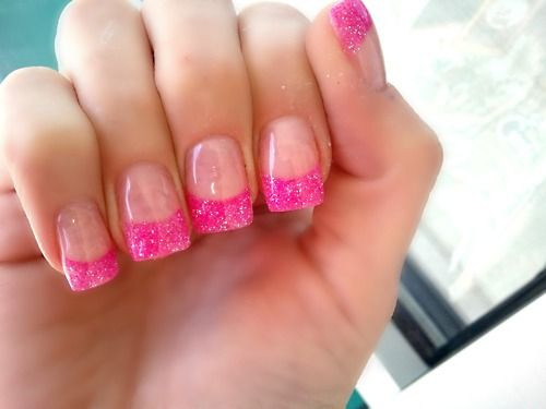 Acrylic Nails With Glitter Tips
 Acrylic Pink Glitter French Tip eeeeekkkkk these are