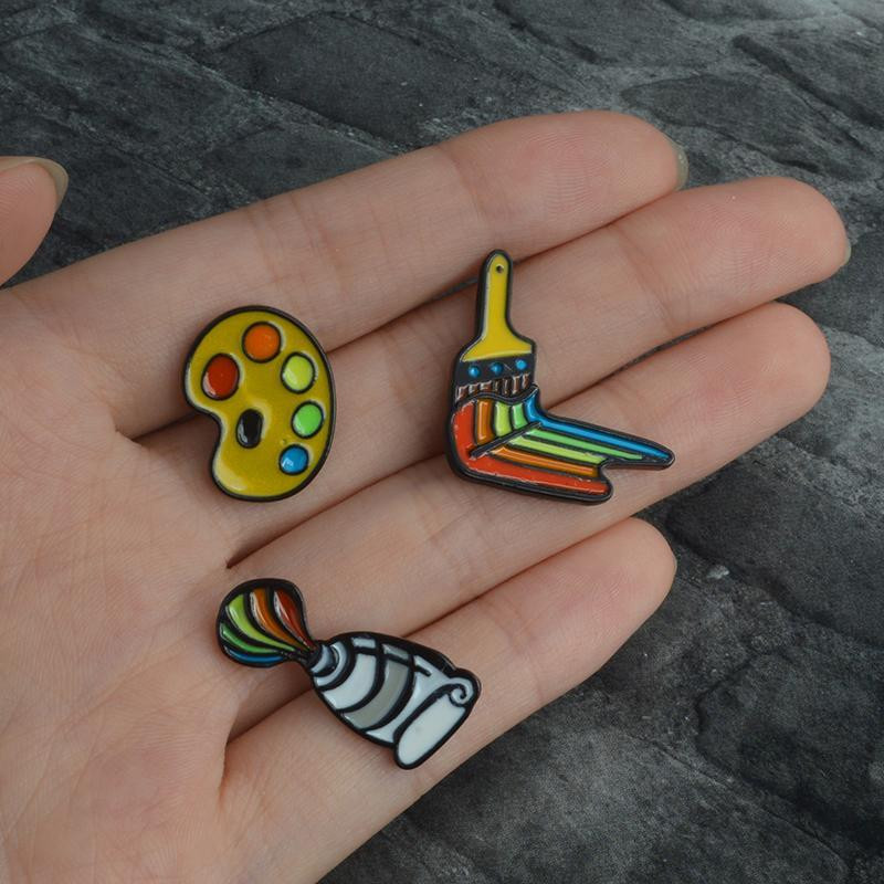 Aesthetic Pins
 PATCHES & PINS so aesthetic