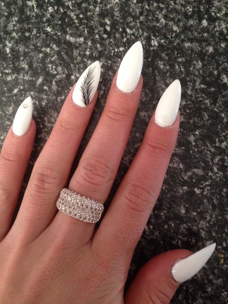 Almond Acrylic Nail Designs
 The 25 best White almond nails ideas on Pinterest