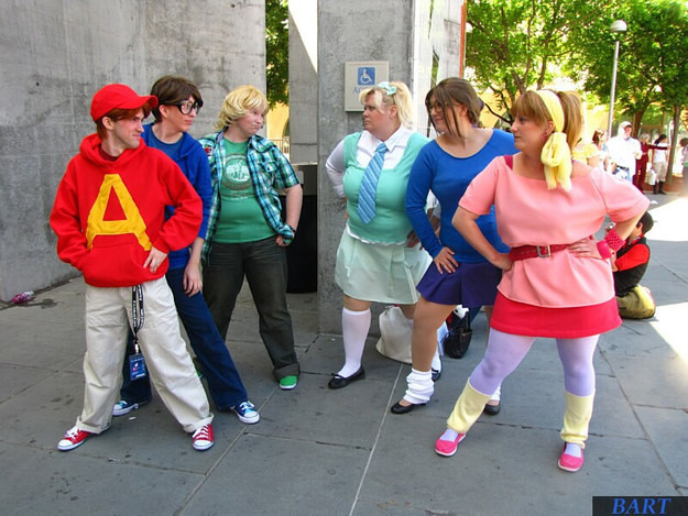 Alvin And The Chipmunks DIY Costume
 25 Couples Costumes Inspired By Cartoons
