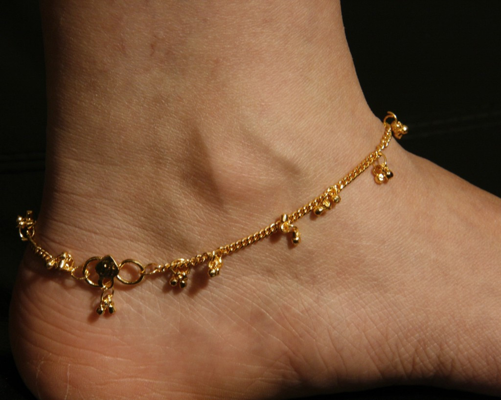 Anklet Gold
 Latest Pattern of Anklet for La s SHA FASHION