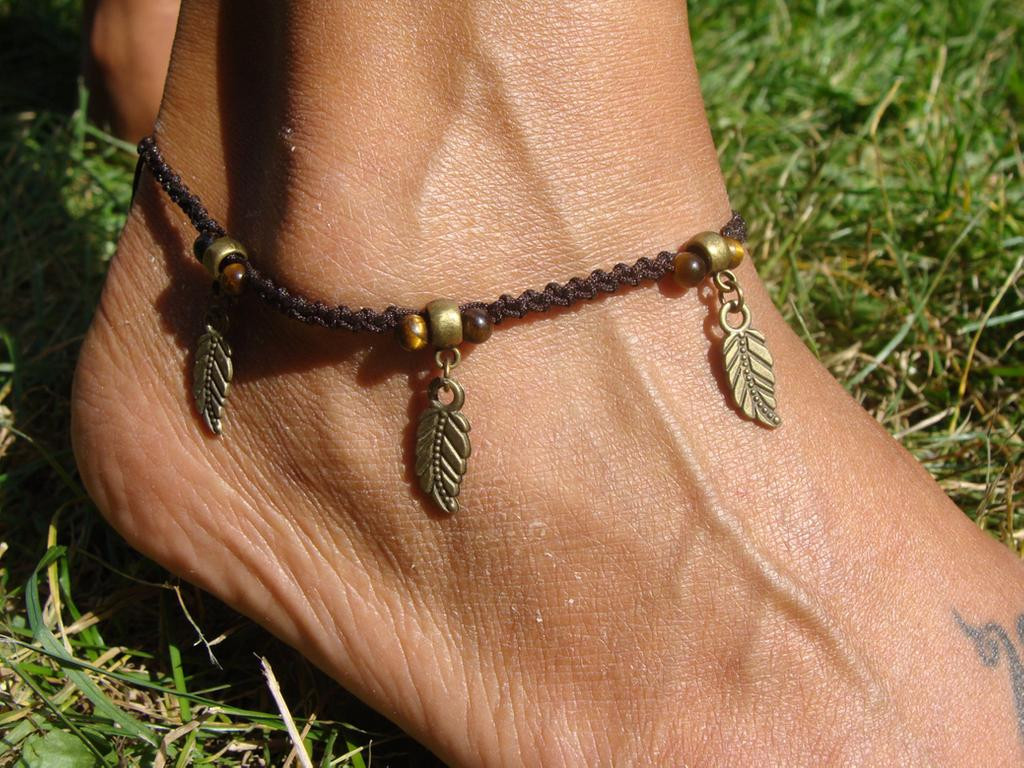 Anklet Hippie
 Macrame hippie gypsy summer beaded Anklet by noisypixie on