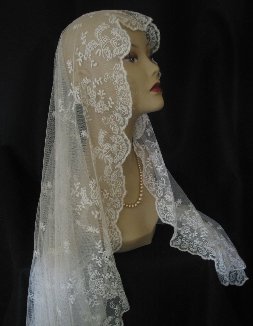 Antique Wedding Veils
 1915 Antique Lace Wedding Veil