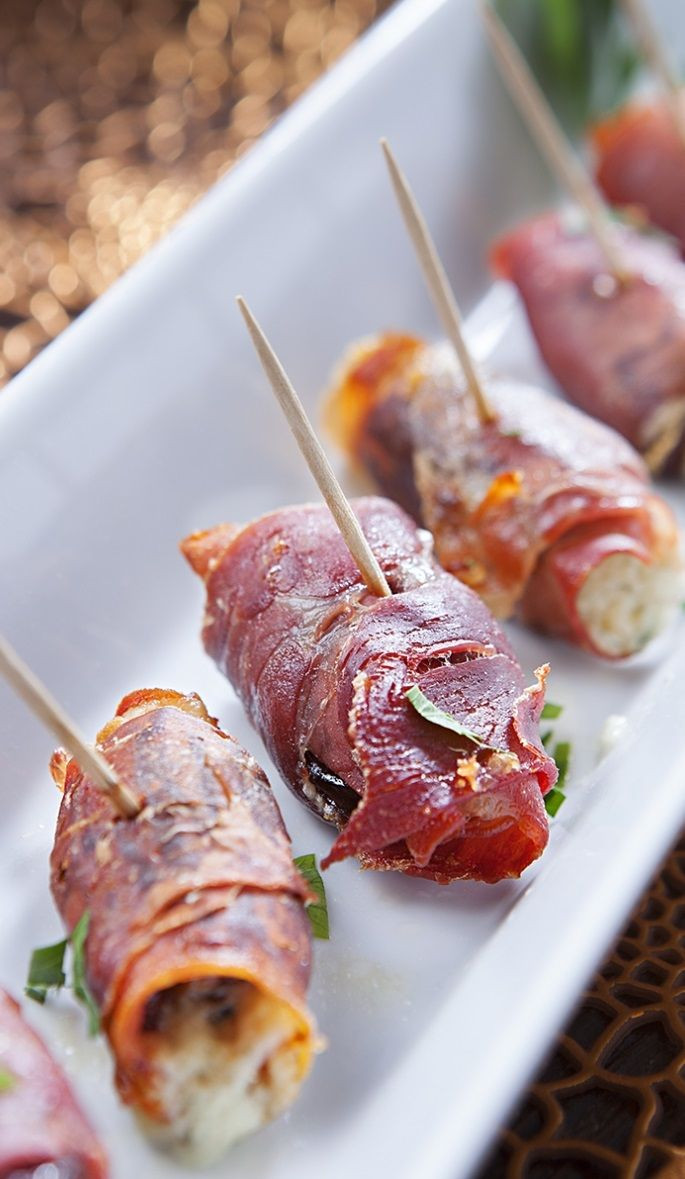 Appetizers For Italian Dinner
 oven baked prosciutto wrapped dates change out cheese