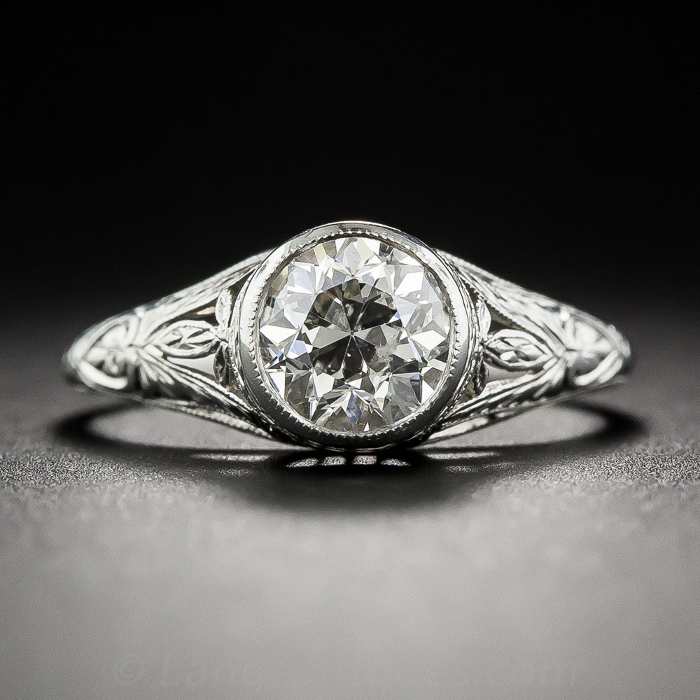 Art Deco Diamond Rings
 95 Carat Diamond Platinum Art Deco Solitaire Engagement Ring