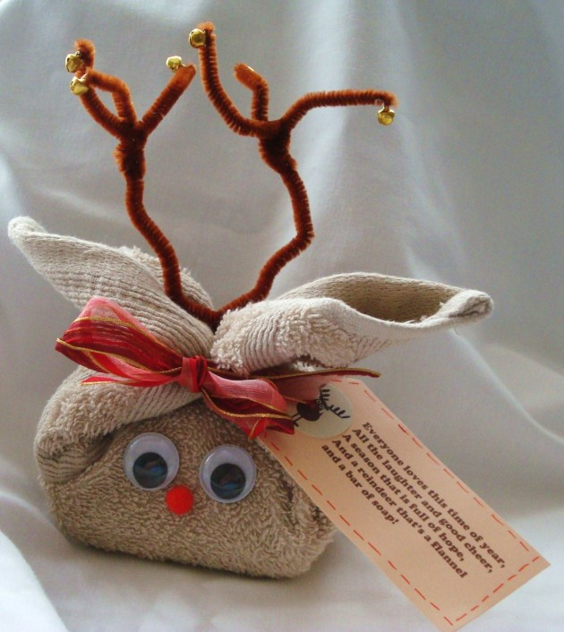 Art Gifts For Adults
 33 Adorable Burlap Christmas Gifts Wrapping Ideas